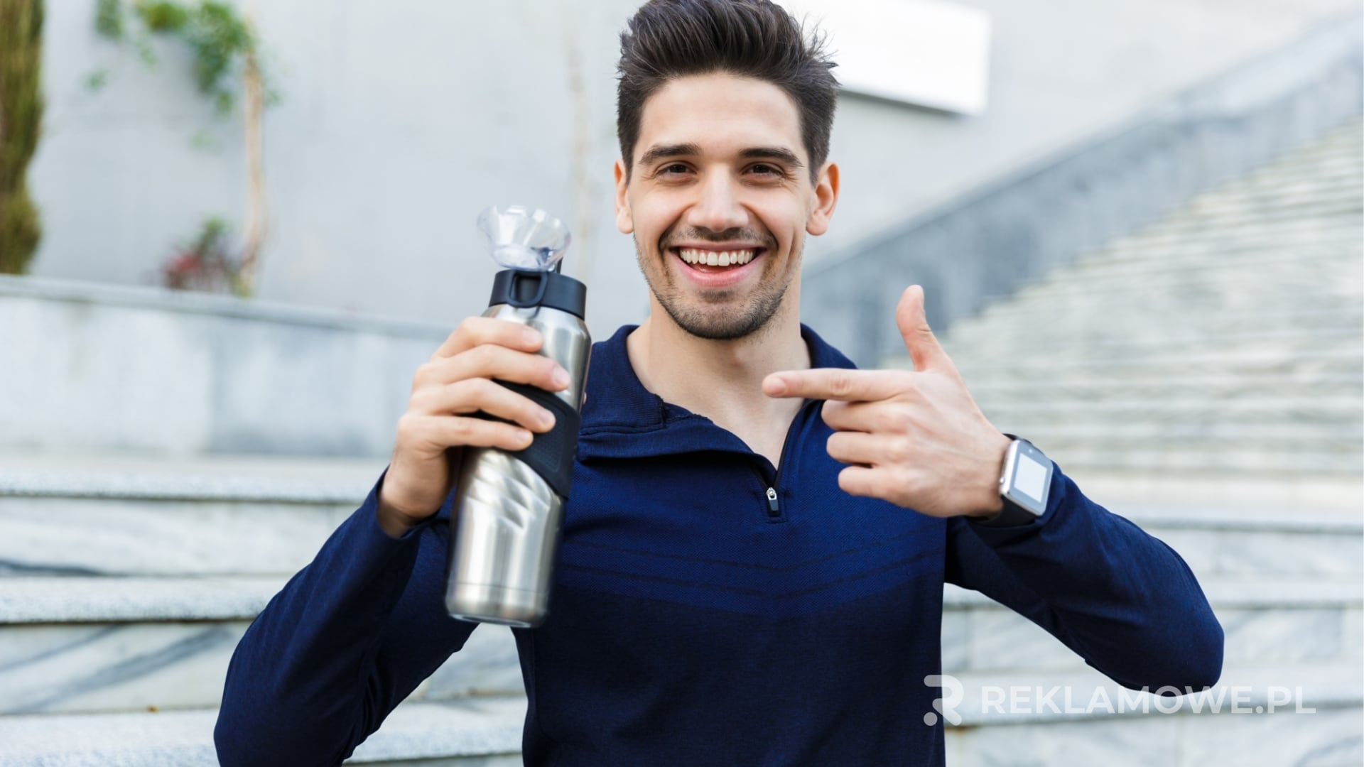 Utrzymanie bidonu reklamowego w dobrym stanie – najlepsze praktyki pielęgnacji